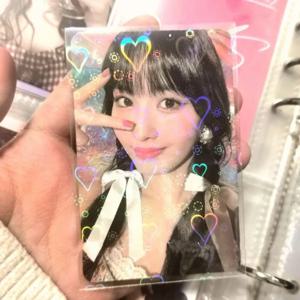 50 개/몫 홀로 카드 슬리브 65x90mm 매트 하트 레이저 Kpop 홀더 엽서 필름 게임 카드 Photocard 수호자