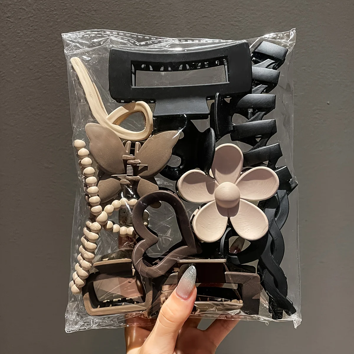 11pcs 여성용 하이 엔드 서리로 덥은 클립 세트 여성용 뒷 머리 머리 상어 클립 모자를 쓰고 있죠