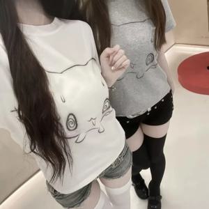 일본 대형 T 셔츠 여성 의류 반팔 오목 귀여운 티셔츠 패션 캐주얼 여름 Tshirts Anime Print Y2k 티셔츠