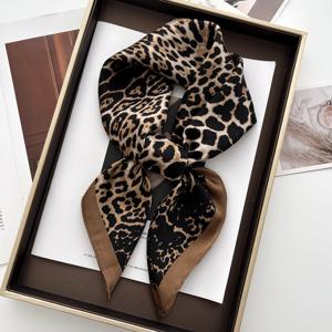 럭셔리 플로럴 프린트 여성 새틴 넥 스카프 스퀘어 헤어 스카프 푸라르 헤드밴드 숄 랩 네커치프 반다나 여성용