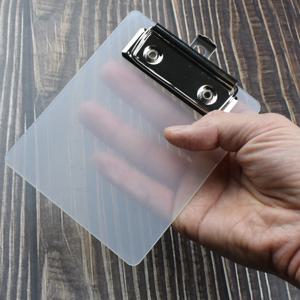 1pc 미니 투명 클립 보드 작은 파일 폴더 주최자 쓰기 패드 종이 홀더 클립 보드 편지지 사무실 학교 용품