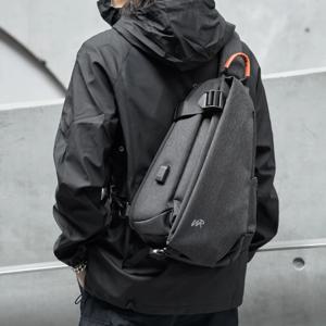 남성 여성을위한 도난 방지 크로스 바디 슬링 백, 소형 배낭 원 숄더 백, 하이킹 자전거 여행을위한 가슴 가방 슬링 배낭