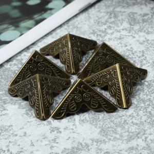 30Pcs 빈티지 코너 프로텍터 빈티지 가드 상자 코너 절묘한 금속 각도 보호기 가구 커버 패드 선물 상자