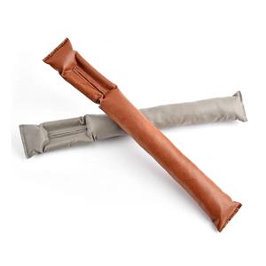 자동차 시트 틈새 채우기 부드러운 자동차 모양 패드 가죽 누출 방지 패드 채우기 쉬임스 범용 자동차 액세서리 내부 수납 정리함