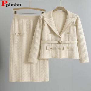 세련된 디자인 니트 2 피스 세트 여성 싱글 브레스트 니트 스웨터 카디건 탑 벨트 Conjuntos 하이 웨스트 스커트 복장