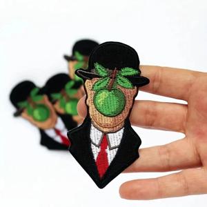 1PC 녹색 사과 신사 수 놓은 패치 철/의류 모자 가방 자켓 트럭에 대 한 패치에 바느질 DIY 선물 재미 있은 유머 배지