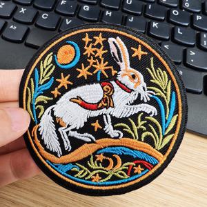 1PC 중세 레트로 토끼 수 놓은 패치 동물 영감 DIY 선물 의류 모자 자 켓 트럭 모자에 대 한 패치에 바느질 철