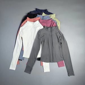 2025 새로운 요가 코트 짧은 스포츠 자켓 여성 피트니스 의류 슬리밍 바디 조각 지퍼 요가 자켓