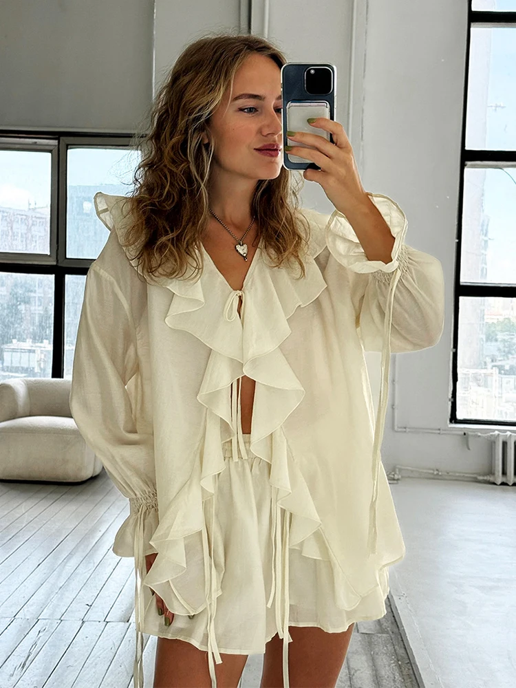 여성용 러플 셔츠 반바지 투피스 세트 V넥 플레어 소매 루즈핏 레이스업 블라우스와 반바지 슈트 캐주얼 비치 휴가복