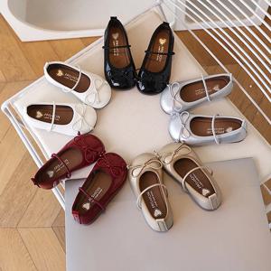 어린이 플랫 봄 여름 가을 어린이 신발 소녀 옥스포드 학교 골드 실버 유아 소프트 Pu 가죽 신발 소녀