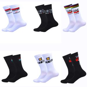 화이트 트레킹 사이클링 양말 미끄럼 방지 UAE 팀 축구 양말 쿠션 통기성 러닝 요가 농구 자전거 스포츠 그립 양말