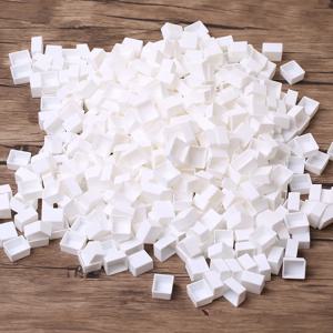 25/50/100pcs 2ml 흰색/투명 색상 빈 플라스틱 하프 팬 수채화 물감 그리드 팬 수채화 아크릴 오일 페인트