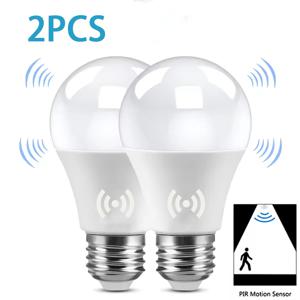 2PCS LED 전구 빛 E27 12W 레이더 모션 센서 220V 흰색 램프 밤에 작동 홈 거실 계단 통로에 대 한 자동 켜기