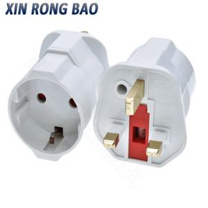 새로운 검정색 흰색 표면 독일/프랑스/러시아에서 영국 3 핀 13A 250V 퓨즈 플러그 여행용 어댑터 소켓 영국 유형 플러그 XD-501-E