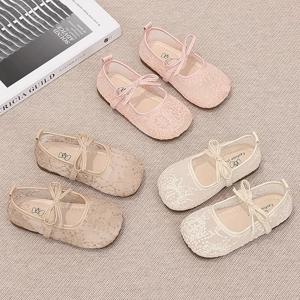 여자 봄 여름 신발 새로 컴포트 소프트 솔리드 키즈 신발 통기성 미끄럼 방지 캐주얼 샌들 유연한 우아한 공주 플랫