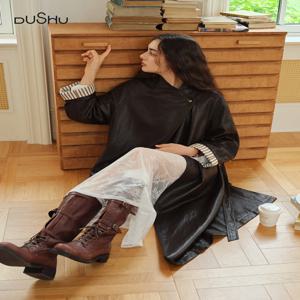 DUSHU 플러스 사이즈 여성용 [코코 무스] 단백질 가죽 스탠드 칼라 롱 오버코트 2025 가을 스타일리쉬 가죽 자켓