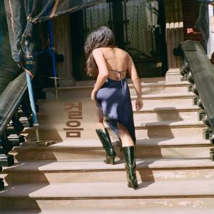 고급 비대칭 레이스 트림 드레스 여성용 가을 시즌 신상 우아하고 독특한 디자인 패셔너블 트렌드세터