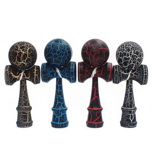 뜨거운 판매 나무 장난감 야외 스포츠 Kendama 장난감 공 어린이 및 성인 야외 공 스포츠를위한 균열 너도밤 나무 나무의 다채로운 디자인