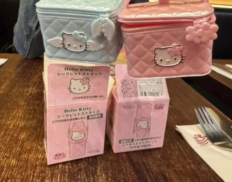 산리오 키티 엔젤 시리즈 귀여운 만화 애니메이션 시뮬레이션 폰 가방 미니 화장품 가방 펜던트 폰 체인 랜덤박스 소녀 선물