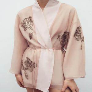 패셔너블한 실크 혼방 기모노 스타일 아우터웨어 여성용 신상품 여름 비즈 장식 올매치 엘레강트 로브