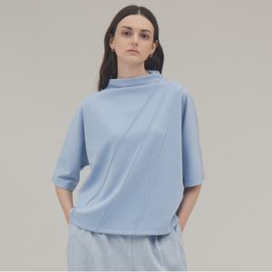 [신비][최초가109,000]하프넥 핀턱 반팔 스판 블라우스_SVTS240301