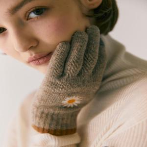 헤지스 액세서리 HIGV4F941I3 [선물추천][Online Limited] 베이지 플라워자수 울혼방 장갑 (스마트