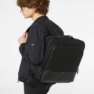 헤지스 액세서리 남성 [[24FW]] WUBA4F541BK [스테디셀러]블랙 로고장식 나일론 백팩