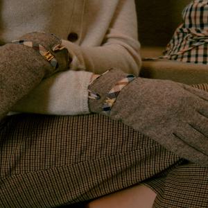 액세서리 [[25FW]] DCGV5F413I3 [여성장갑]베이지 체크 디테일 DD장식 울 스마트폰터치 장