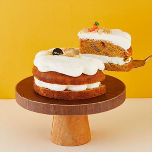 홍대맛집 코만스 당근 케이크 1호