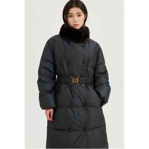 [최초가:1,580,000원] 아틀리에-밍큭 넥워머 옵션 벨트 롱 구스다운 코트 LFUCW24800