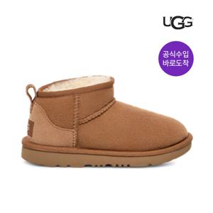UGG 키즈 클래식 울트라미니 1130750K-CHE