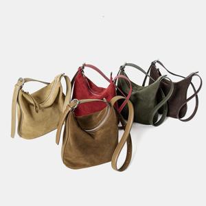 [브리치]  / 레그 스웨이드 소가죽 숄더 크로스백 (5color)