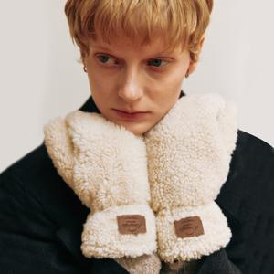 [선물 포장] 100% 천연 양모 램 시어링 벙어리 장갑 l 2Colors