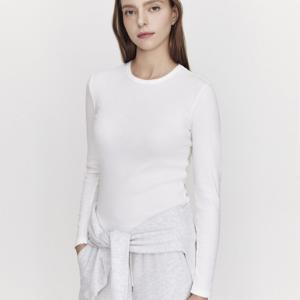 [롯데백화점]우먼 여 슬림핏 골지 라운드 긴팔 티셔츠 325905