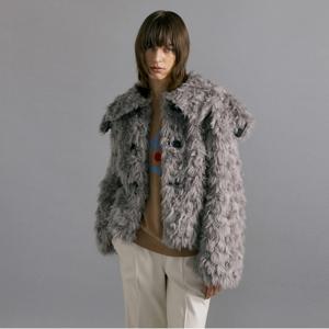 [최초가328,000]클라우드 퍼 더플 자켓_MW5WJK07X