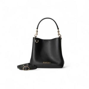 [명품]  여자가방 GG 레더 엠블럼 스몰 버킷백 with frontal logo 블랙 815118