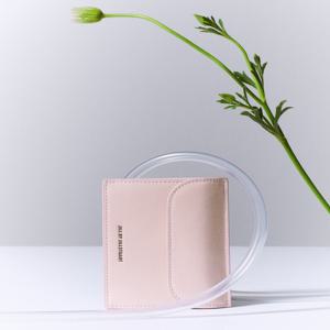 질 바이 질스튜어트 JLWA5E008P1 [에그] 라이트핑크 로고 포켓 크랙 가죽 카드지갑