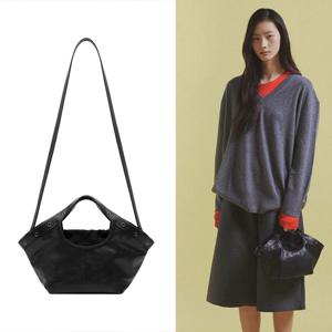 메탈 도트 호보 스몰 블랙