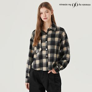 [롯데백화점]데일리 체크 패턴 카라 포켓 크롭 긴팔 셔츠 (NO4BA001L0)