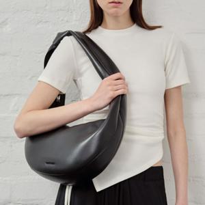 한소희 토니 노티드 커브 호보백 CK2-40671642