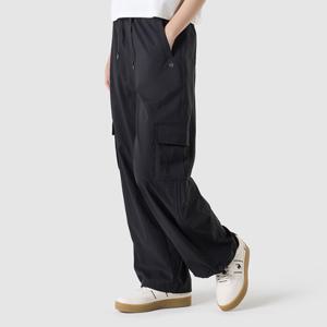 르꼬끄 여성 자가드 우븐 셔링 루즈핏 카고팬츠 QQ322OPT71_BLK