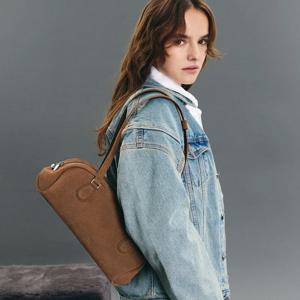 넬리 리사이클 스웨이드 이롱게이티드 숄더백 CK2-30782751-1