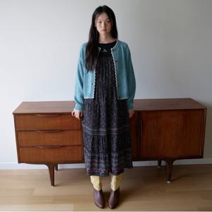 플라워 자수 라운드넥 가디건_T256MCD322W