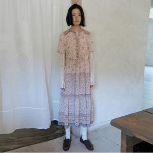 [KiiiKiii 착용] 레이스 믹스 레이어드 티셔츠_T256MTS905W