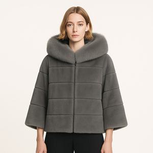 [최초가269,000]폭스 트림 호리젠탈 FUAX 밍크 후디드 자켓_SOJK251104