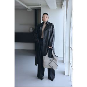 에센자 숄더 RA2F9ABG603WBK