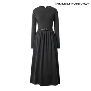 정상가:119,000 | [미니멈 에브리데이]백 트임 벨티드 셔링 플레어 니트 롱 원피스 (EA4OW008D)
