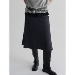 바이어스 체크 롱 스커트  블랙 (325X27LYB5)