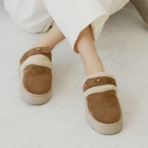 [정상가:136,000원] KM289 핸드메이드 테디베어 버클 램 시어링 클로그 I 2Colors