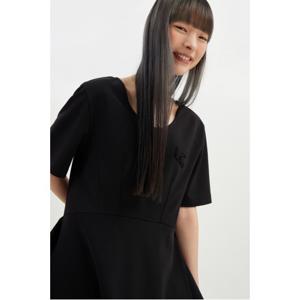 [최초가 228,000원] Embroidery Point Jersey Short Sleeve Blouse LFSAA24150BKX